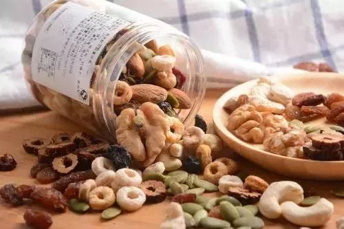 發苦的堅果 發苦的堅果